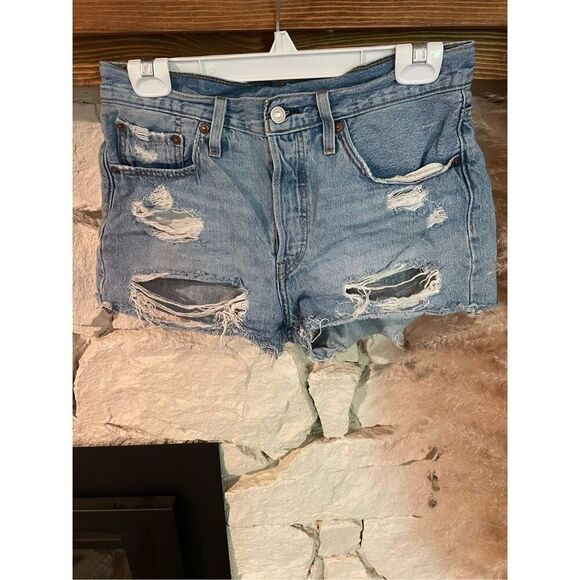 Levi’s 501 button fly cutoff shorts size 28 - Picture 1 of 6